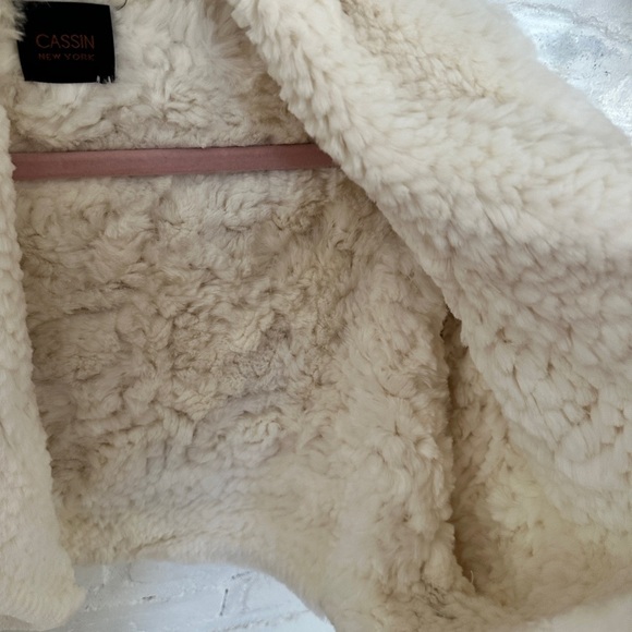 Women's Cream Teddy Jacket - Picture 6 of 8